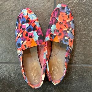 Floral Toms